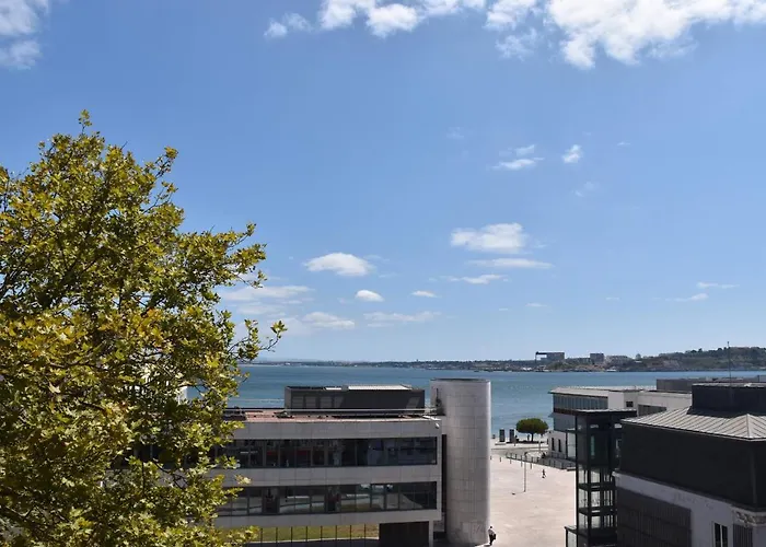 Appartement In Cais Do Sodre With River View - Ttl51